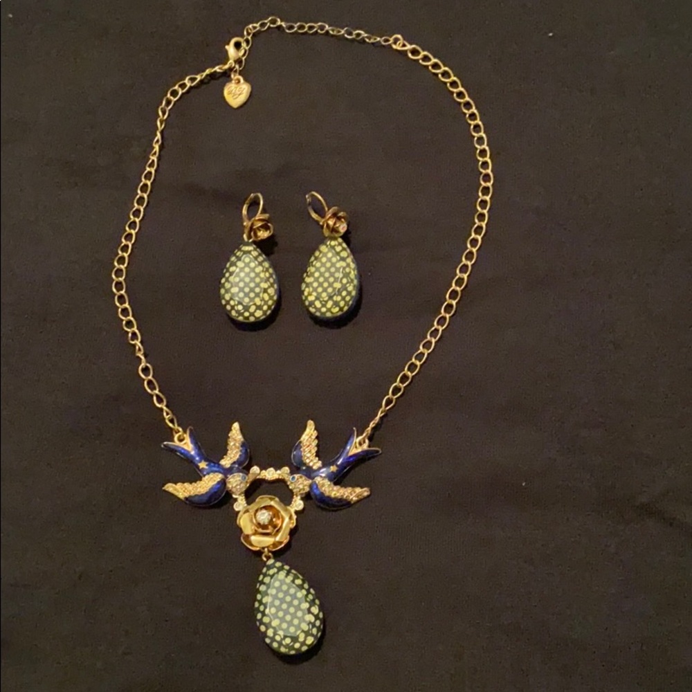 Sparrow and Polka dot set